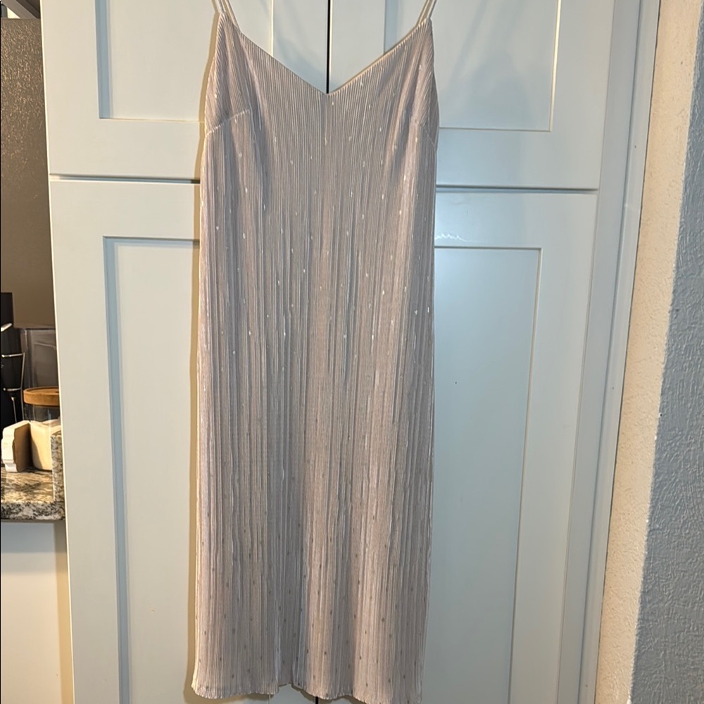 Express Cream Midi Dress